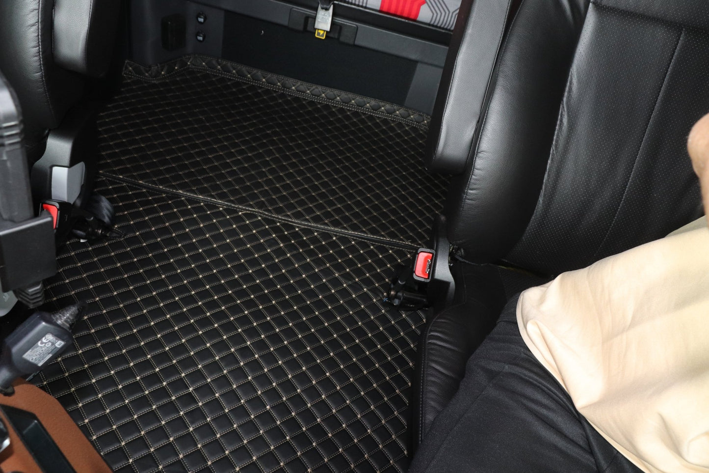 Freightliner Cascadia Floor Mats 2019 - 2025 - Tandem Car Mats