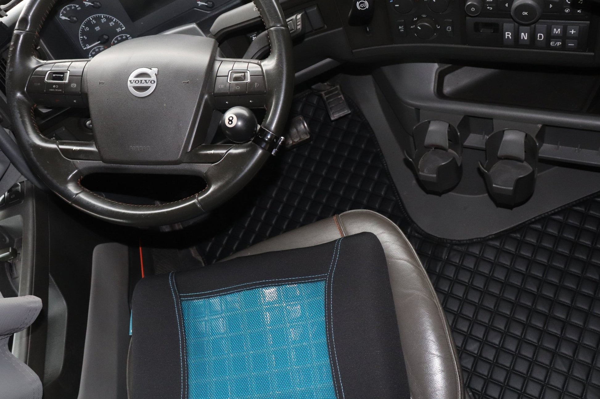 Volvo VNL860 Floor Mats (2019 - 2024) - Tandem Car Mats